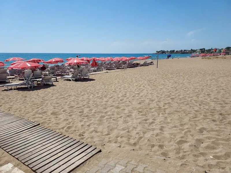 Lowe hotel beach - Photo 8
