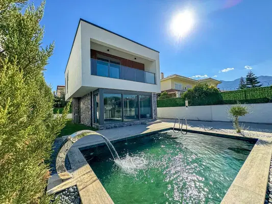 Luna Villaları Kemer