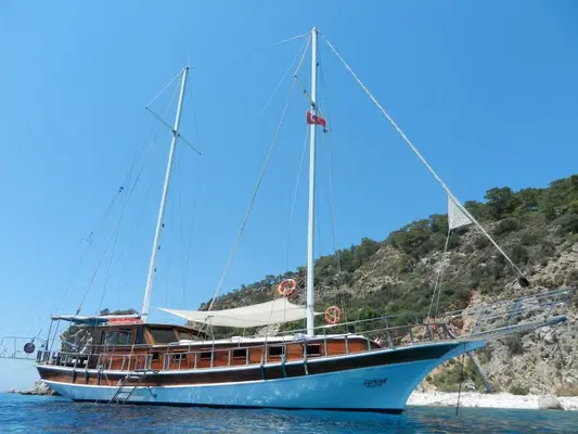 Lunar Gulet