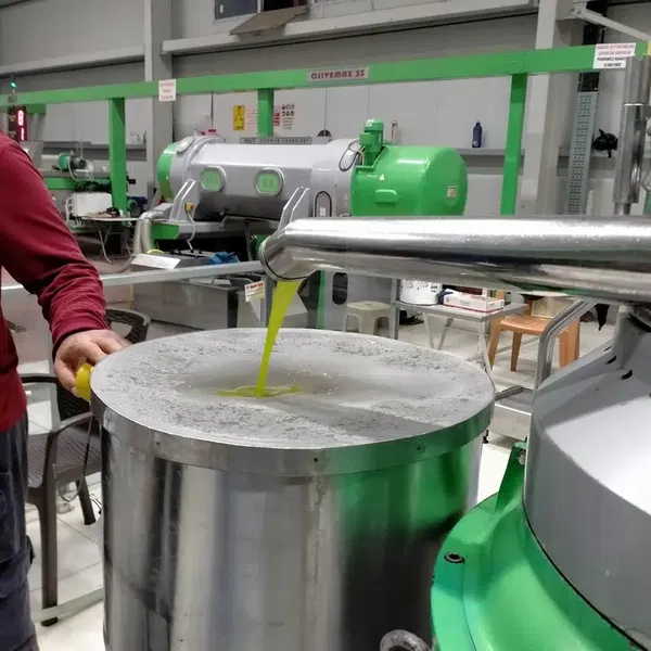 Makasci Özcan Zeytinyagi Fabrikasi - Photo 9