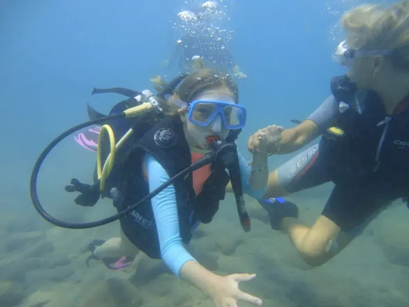 MAKO Diving Center - Photo 8