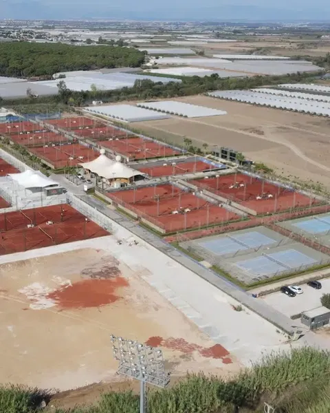 Megasaray Tennis Academy - Photo 8