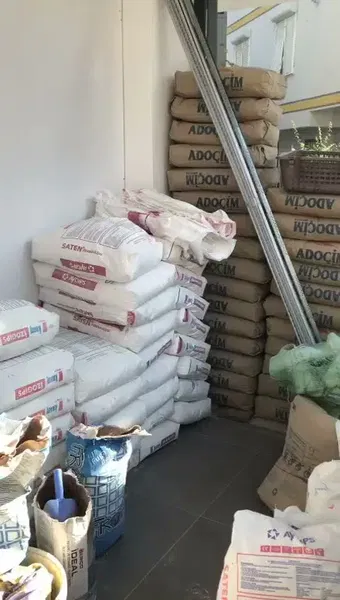 Merde Ticaret Boya Hırdavat Züccaciye Temizlik Malzemesi - Photo 2
