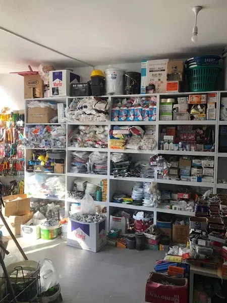 Merde Ticaret Boya Hırdavat Züccaciye Temizlik Malzemesi - Photo 3
