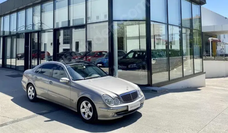 Mertalya Otomotiv Mercedes-Benz Özel Servis - Photo 4