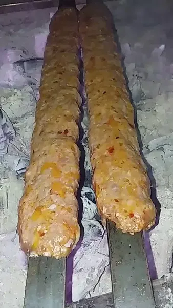 Mevlana Etli Ekmek Pide Salonu - Photo 2