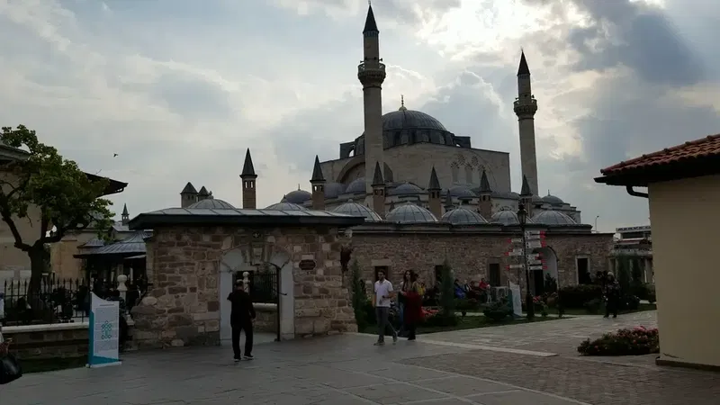 Mevlana Müzesi - Photo 8