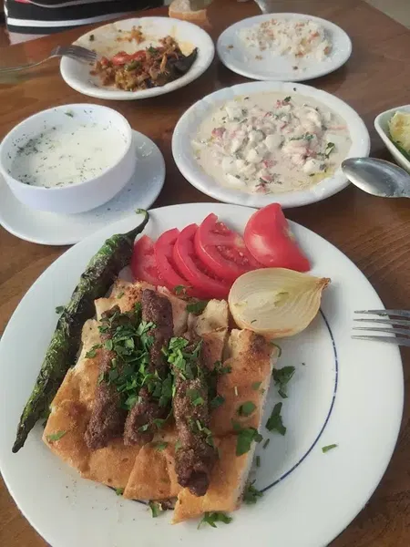 Meydan Restaurant - Photo 3