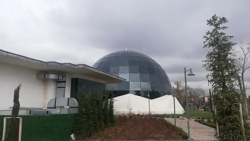 Millet Bahçesi Kütüphanesi - Photo 3