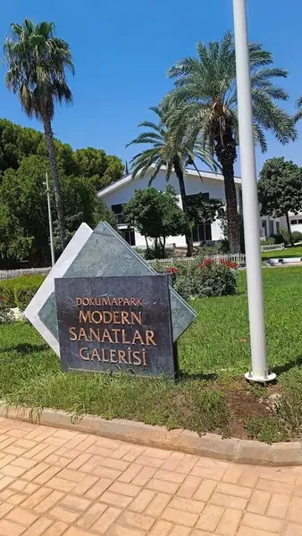 Modern Sanatlar Galerisi - Photo 10