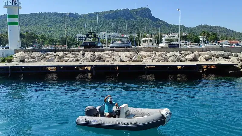 Monster yacht tour - Photo 8