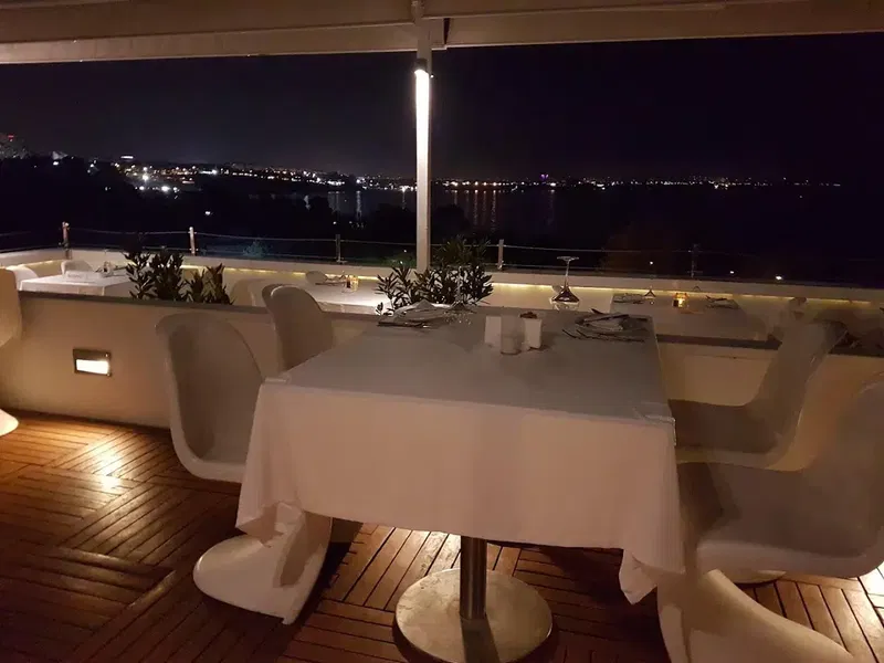 Moonlight Resstaurant - Photo 4