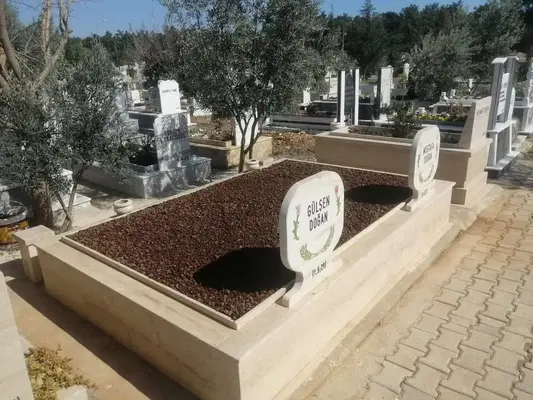 Mustafa ve Gülşen DOĞAN Mezarı