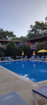 Mutlu Pansi̇yon