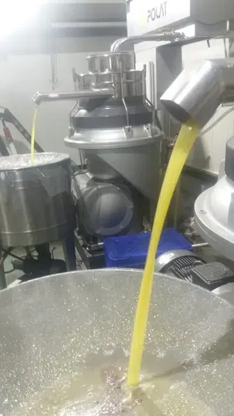 Nacakcı Zeytinyağı Fabrikası - Photo 7