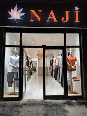 Naji̇