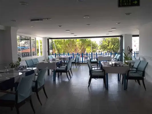 Nehi̇r Balik Evi̇
