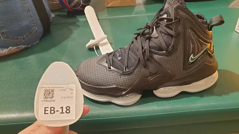 Migros AVM Nike Store I Sportinn - Photo 7