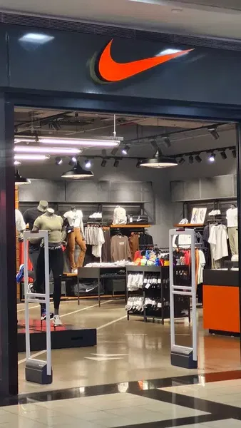 Migros AVM Nike Store I Sportinn - Photo 8