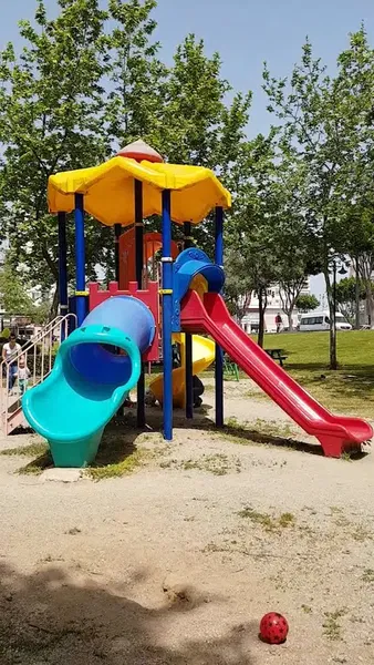 Niyan Kedi Parkı - Photo 2