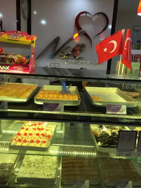 Nur Pastaneleri - Photo 3