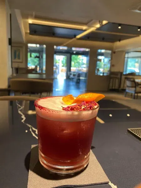 Ocean's Cocktail - Photo 2