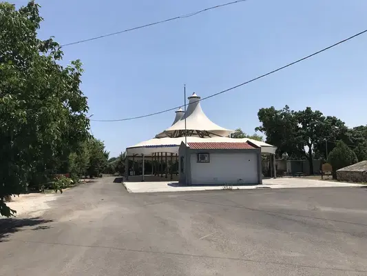 Odabaşı kapalı pazar alanı