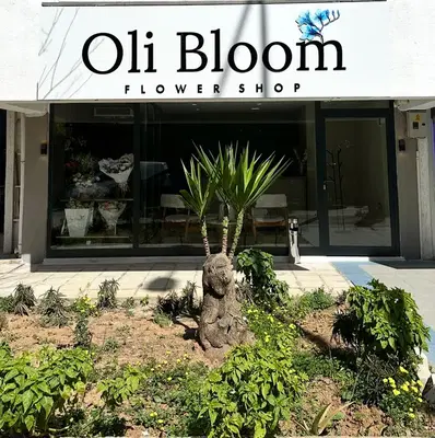 Oli Bloom Flower shop