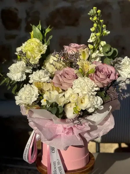 Oli Bloom Flower shop - Photo 5