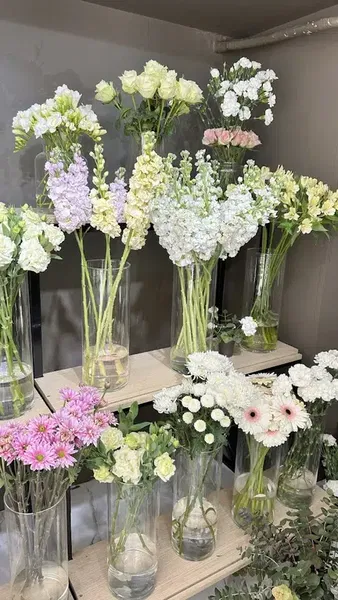 Oli Bloom Flower shop - Photo 6
