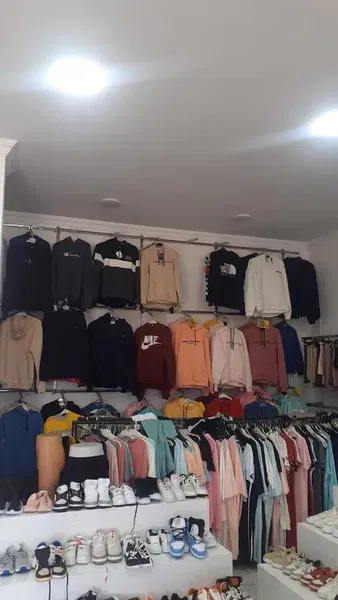 Outlet Bazaar - Photo 2