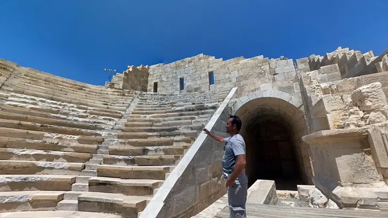 Patara Meclis Binası - Photo 6