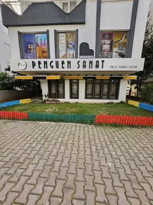 Penguen Sanat Merkezi