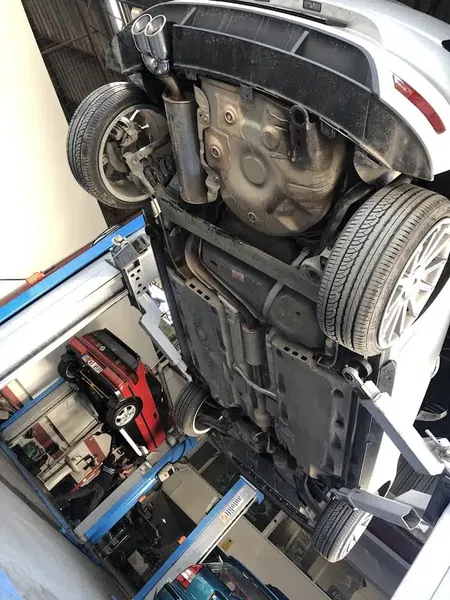 Piyan Motorsports - Photo 8