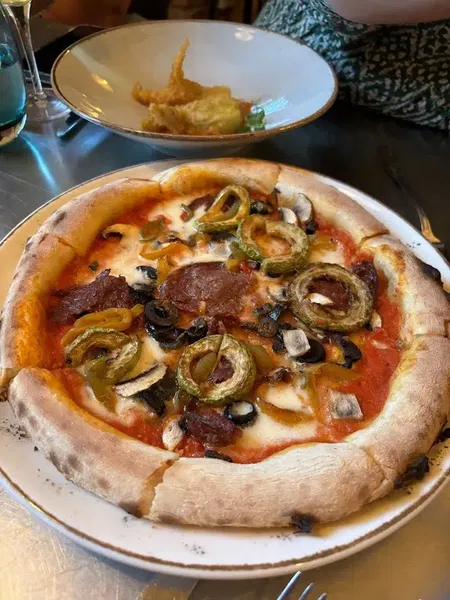 Pizzeria Di Lauria - Photo 8