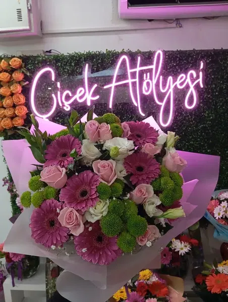 PNR Çiçek Atölyesi - Photo 1
