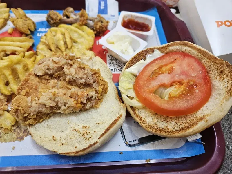 Popeyes - Photo 5