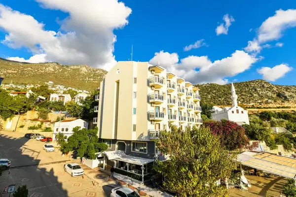 Pırat Hotel
