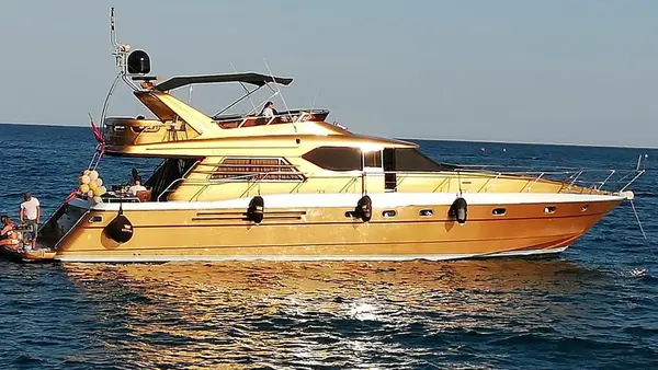Regnum Luxury Yacht