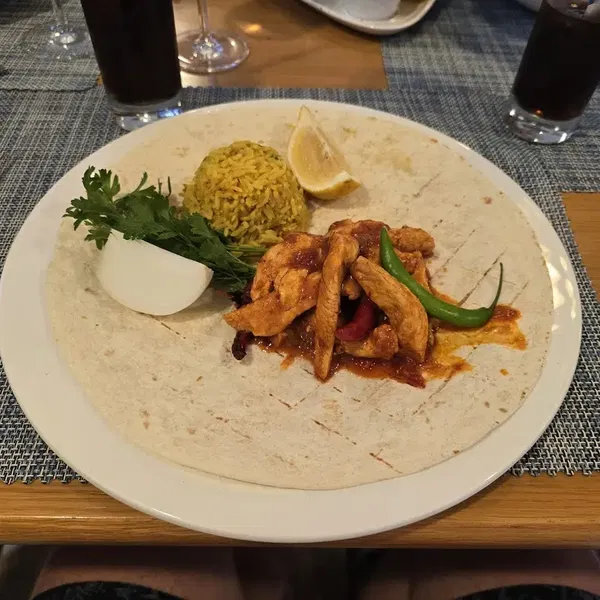 Restaurant - Photo 3