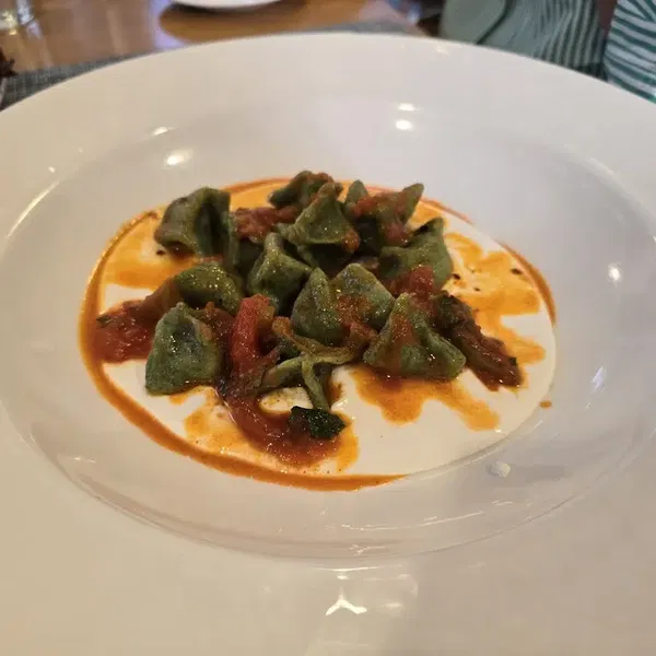 Restaurant - Photo 4