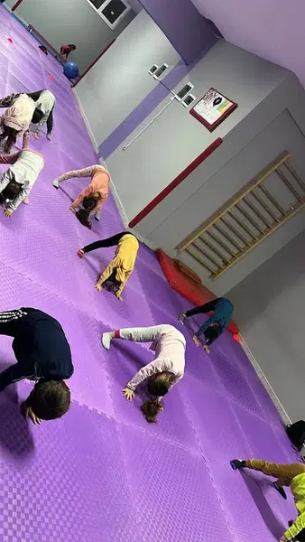 Rnb Ci̇mnasti̇k Spor Klübü - Photo 7