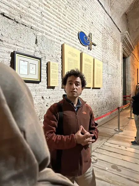 Runner Tourism & Travel - Photo 7
