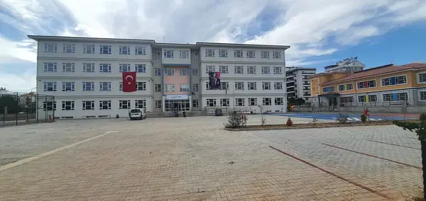 Salih Fikri Zaman İlkokulu