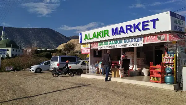 Salur Alakır Market