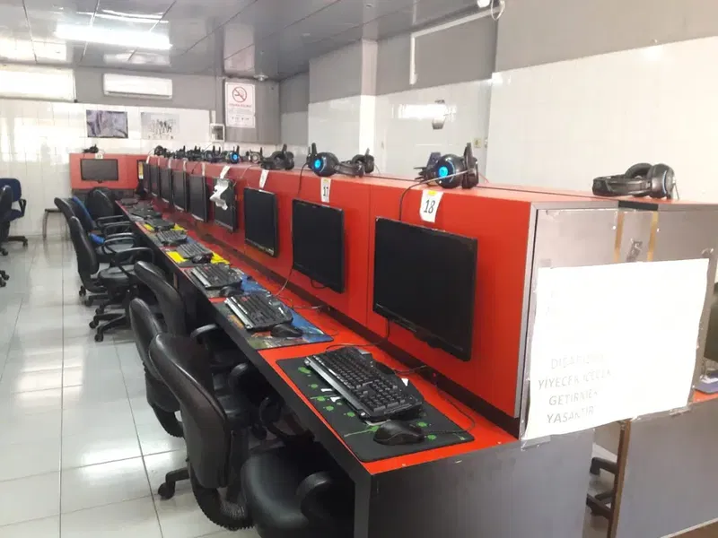 Selçuk İnternet Cafe - Photo 2