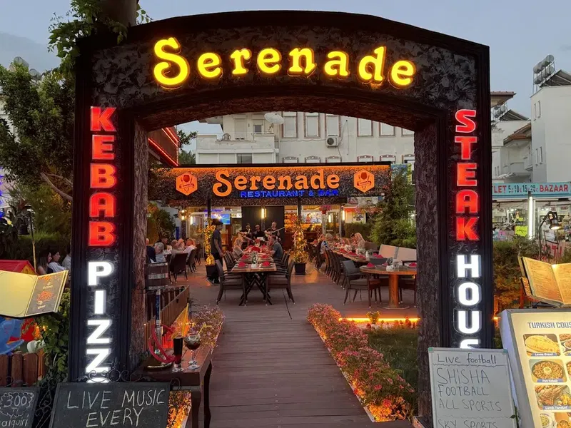 Serenade Restaurant Bar - Photo 1