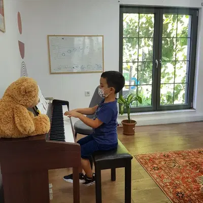 Serenat Sanat Akademi