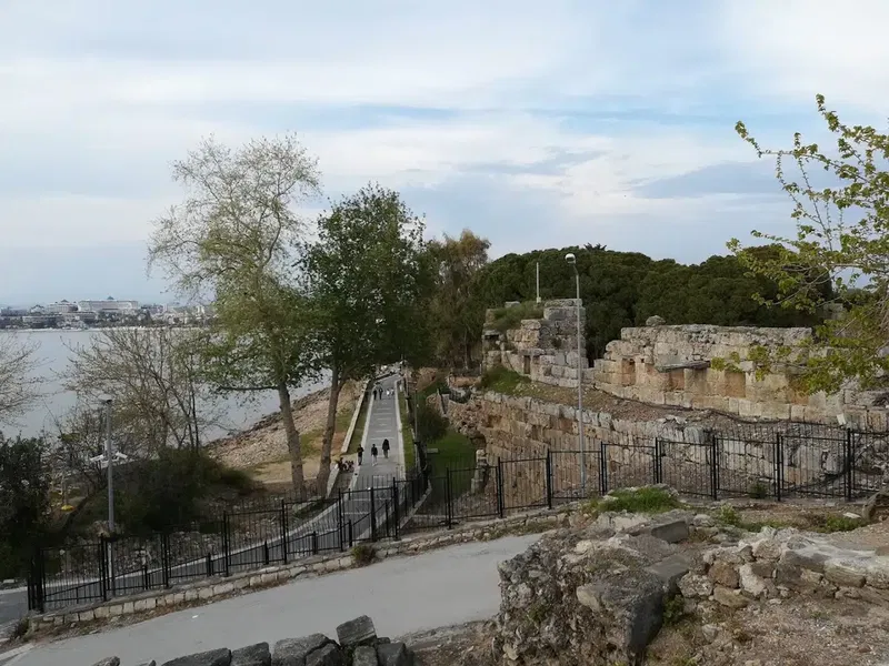 Side Dionysos Tapınağı - Photo 5
