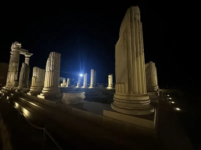 Side Dionysos Tapınağı - Photo 6